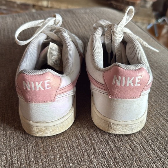 Nike Court Vision Sneakers, Women’s size 7.5, White &  Pink, PreOwned - Picture 3 of 16
